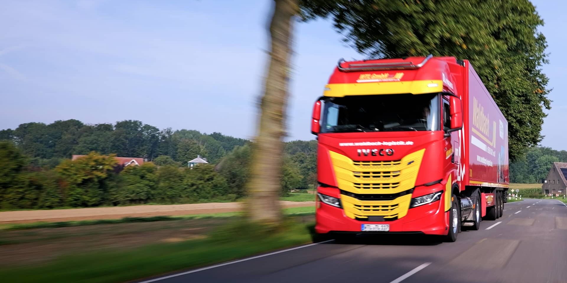 waldbach_lkw_strasse2